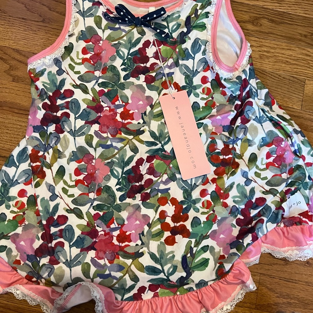 Jane + Jo NWT pajamas winter berry.  Size 14 girls.